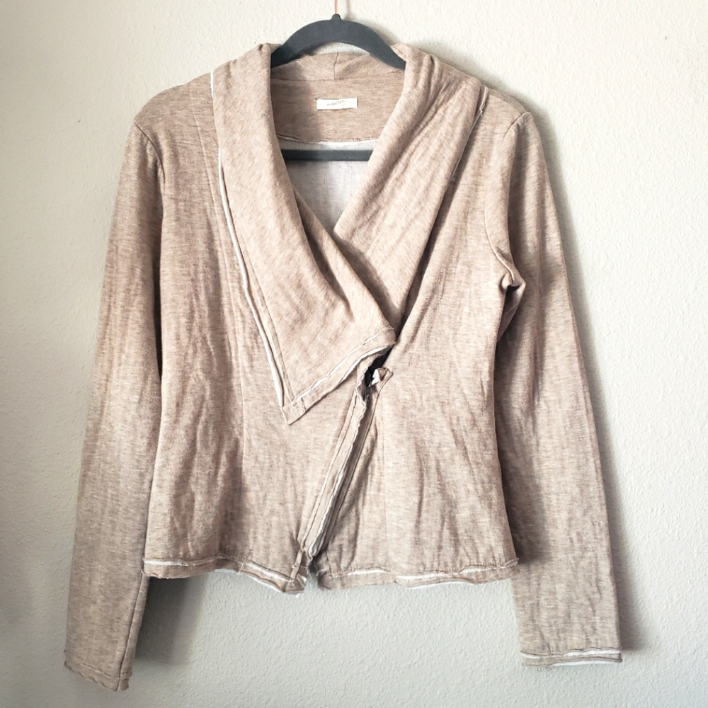Mystree jacket lightweight size Medium raw edge